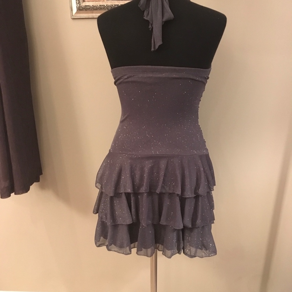 Dress - Picture 3 of 4